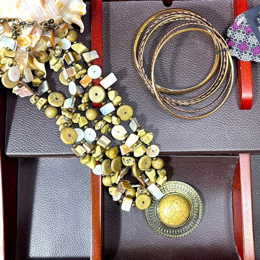 Jewelry NWOT - Picture 1 of 4